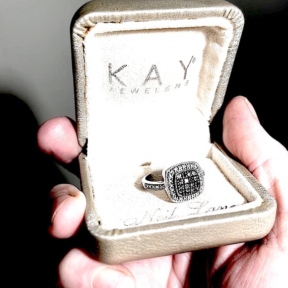 ❤️New Diamond White Gold Ring❣️ Size 7.  16 chocolate diamonds & white diamonds. - Picture 4 of 6